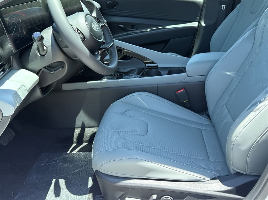 Thumbnail: 2025 Hyundai Elantra - 8