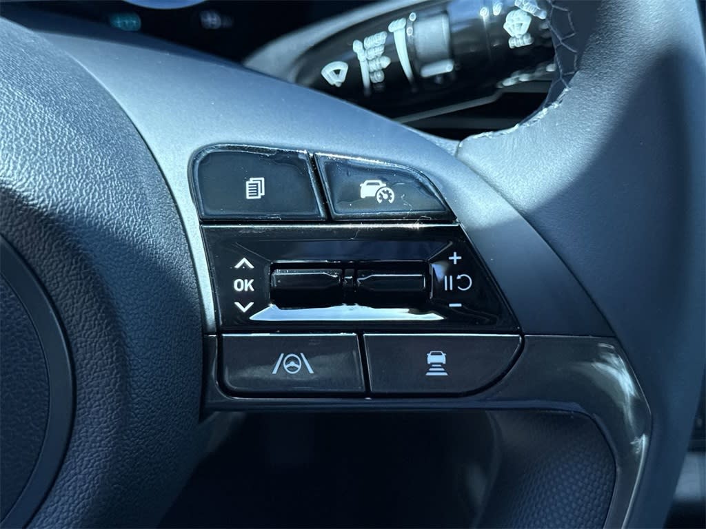 Thumbnail: 2025 Hyundai Elantra - 27