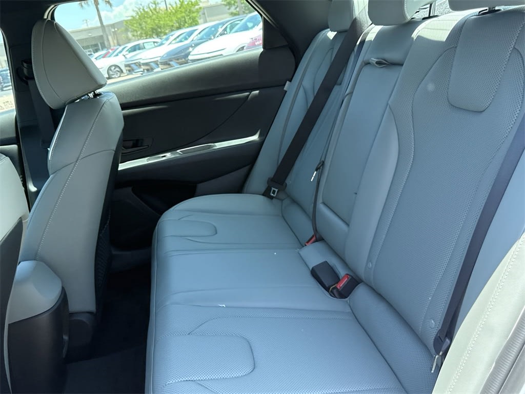 Thumbnail: 2025 Hyundai Elantra - 23