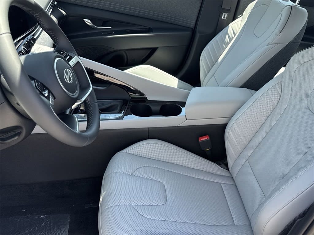 Thumbnail: 2025 Hyundai Elantra - 10