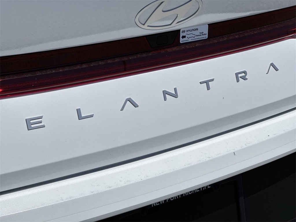 Thumbnail: 2025 Hyundai Elantra - 6
