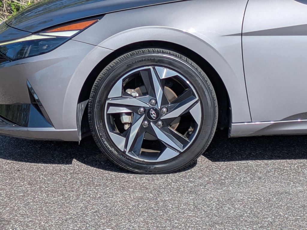 Thumbnail: 2023 Hyundai Elantra - 8