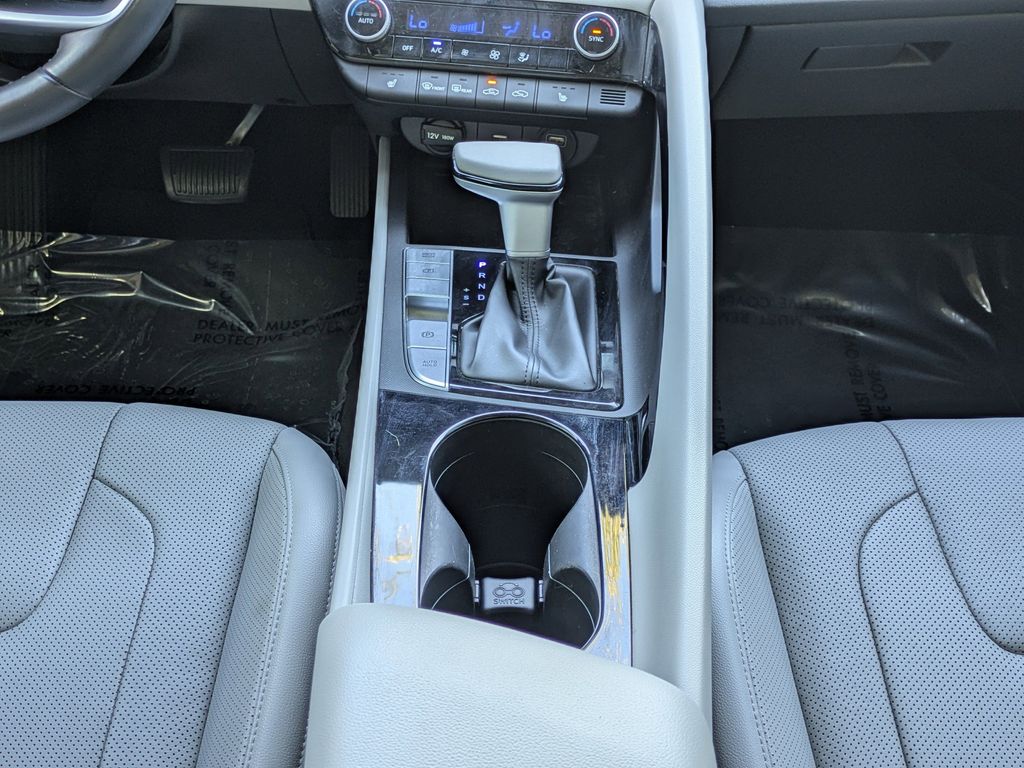 Thumbnail: 2023 Hyundai Elantra - 15