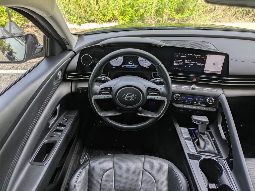 Thumbnail: 2023 Hyundai Elantra - 10