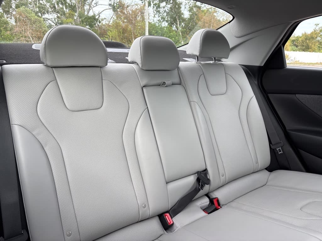 Thumbnail: 2023 Hyundai Elantra - 8