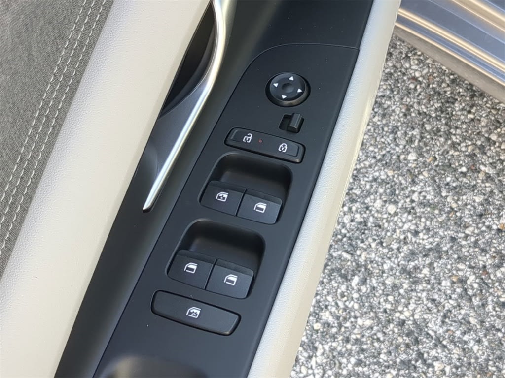 Thumbnail: 2026 Hyundai Elantra - 25