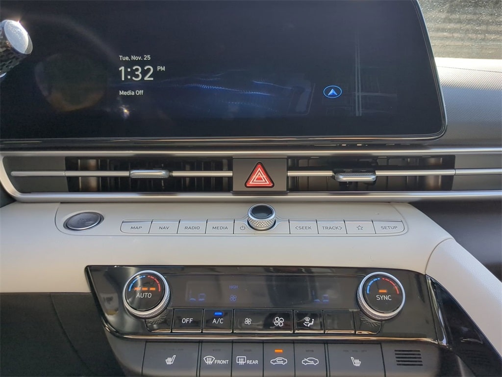 Thumbnail: 2026 Hyundai Elantra - 14