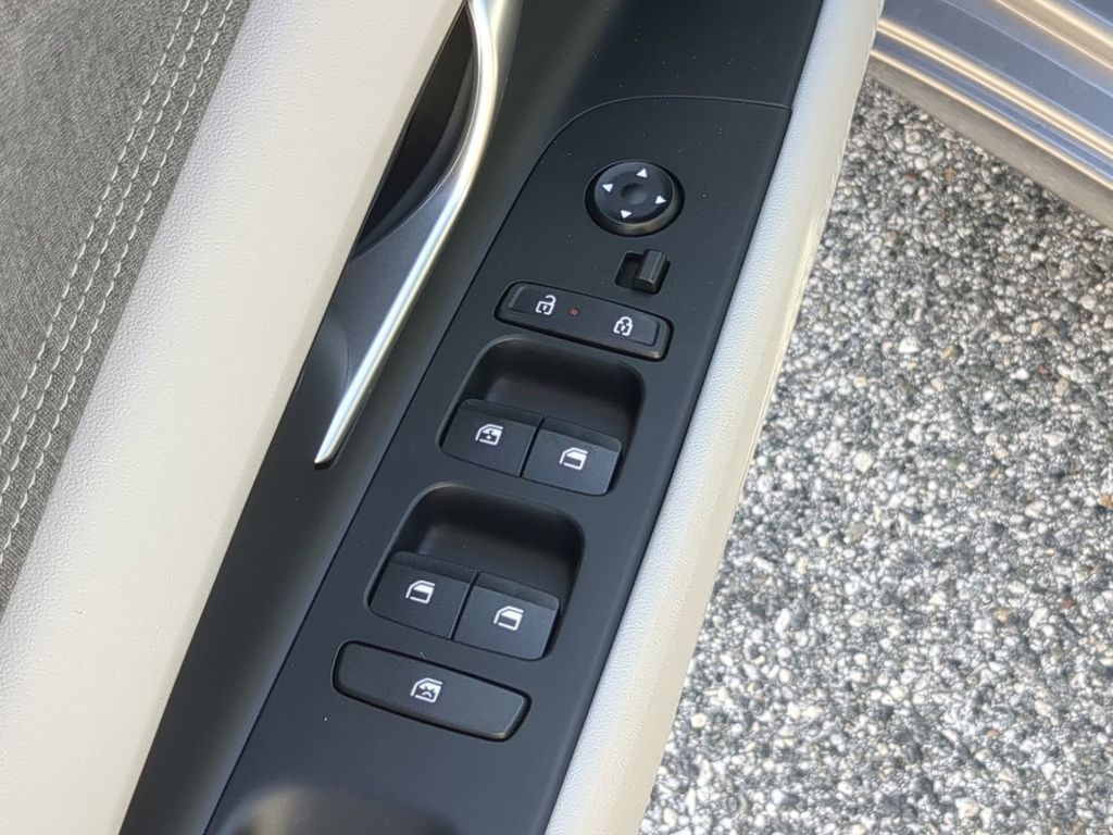 Thumbnail: 2026 Hyundai Elantra - 25