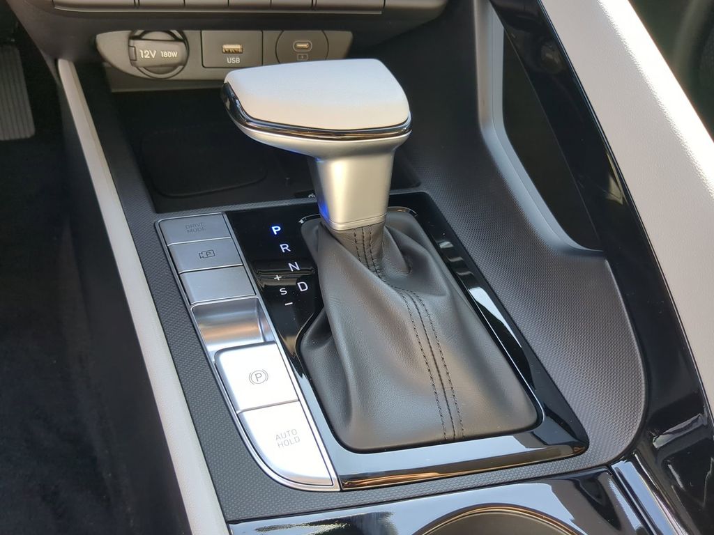 Thumbnail: 2026 Hyundai Elantra - 15