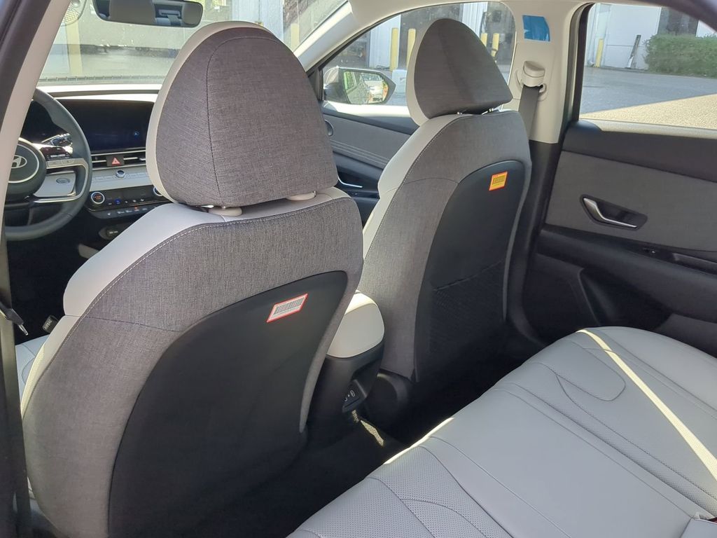 Thumbnail: 2026 Hyundai Elantra - 12