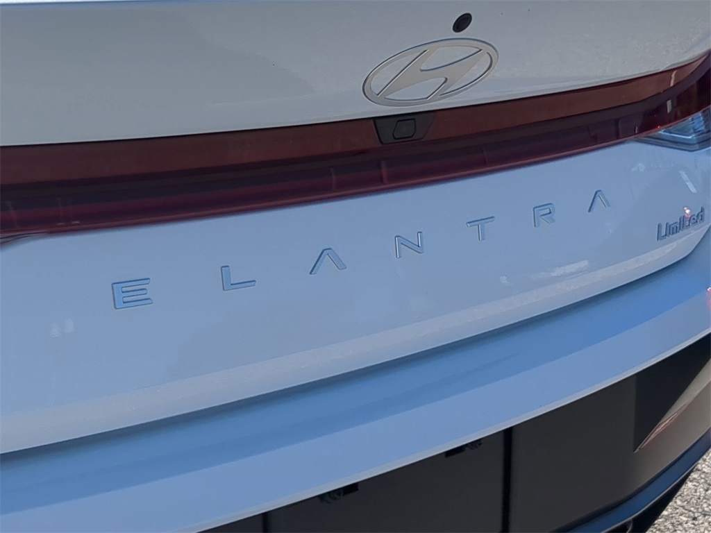 Thumbnail: 2026 Hyundai Elantra - 24