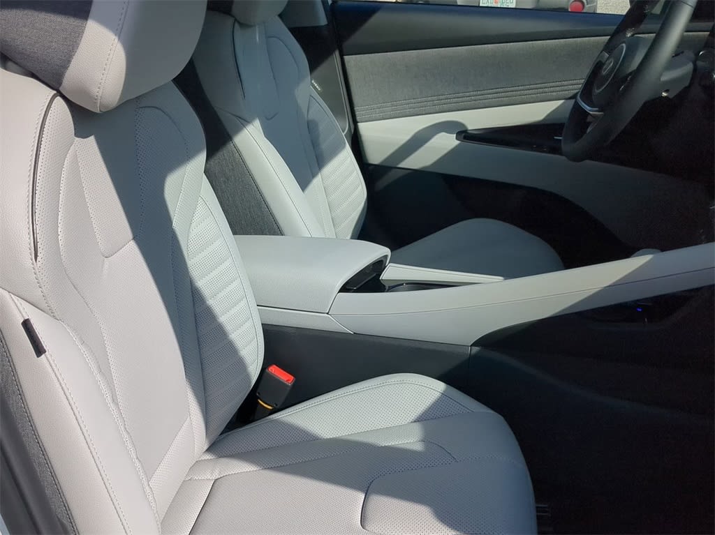 Thumbnail: 2026 Hyundai Elantra - 26