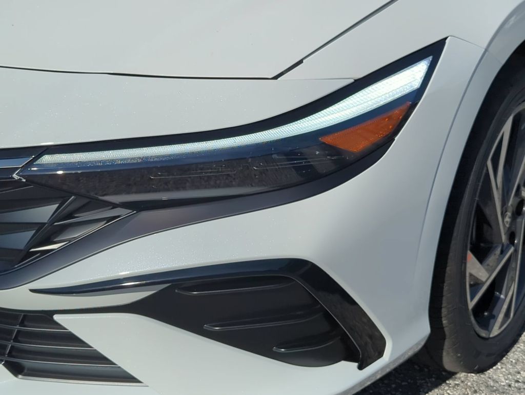 Thumbnail: 2026 Hyundai Elantra - 21