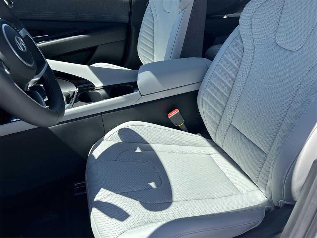 Thumbnail: 2025 Hyundai Elantra - 10