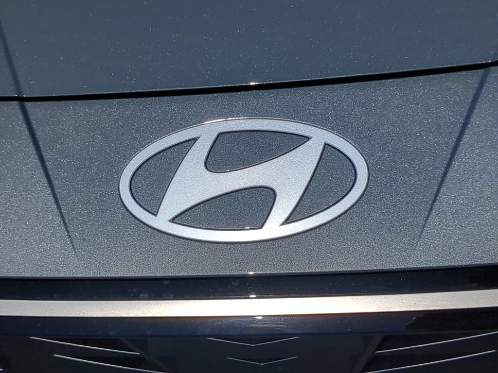 Thumbnail: 2026 Hyundai Elantra - 22