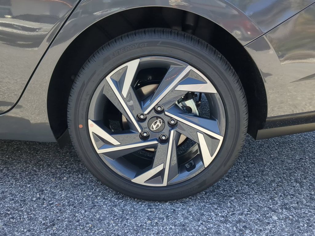 Thumbnail: 2026 Hyundai Elantra - 8