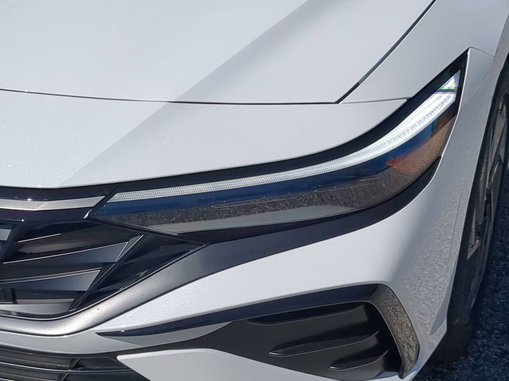 Thumbnail: 2026 Hyundai Elantra - 22