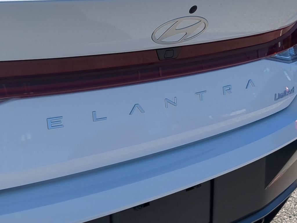 Thumbnail: 2026 Hyundai Elantra - 24