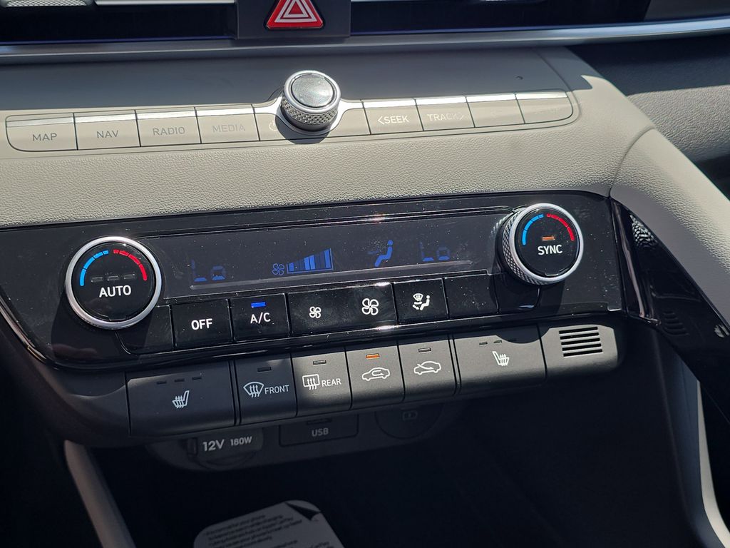 Thumbnail: 2026 Hyundai Elantra - 32