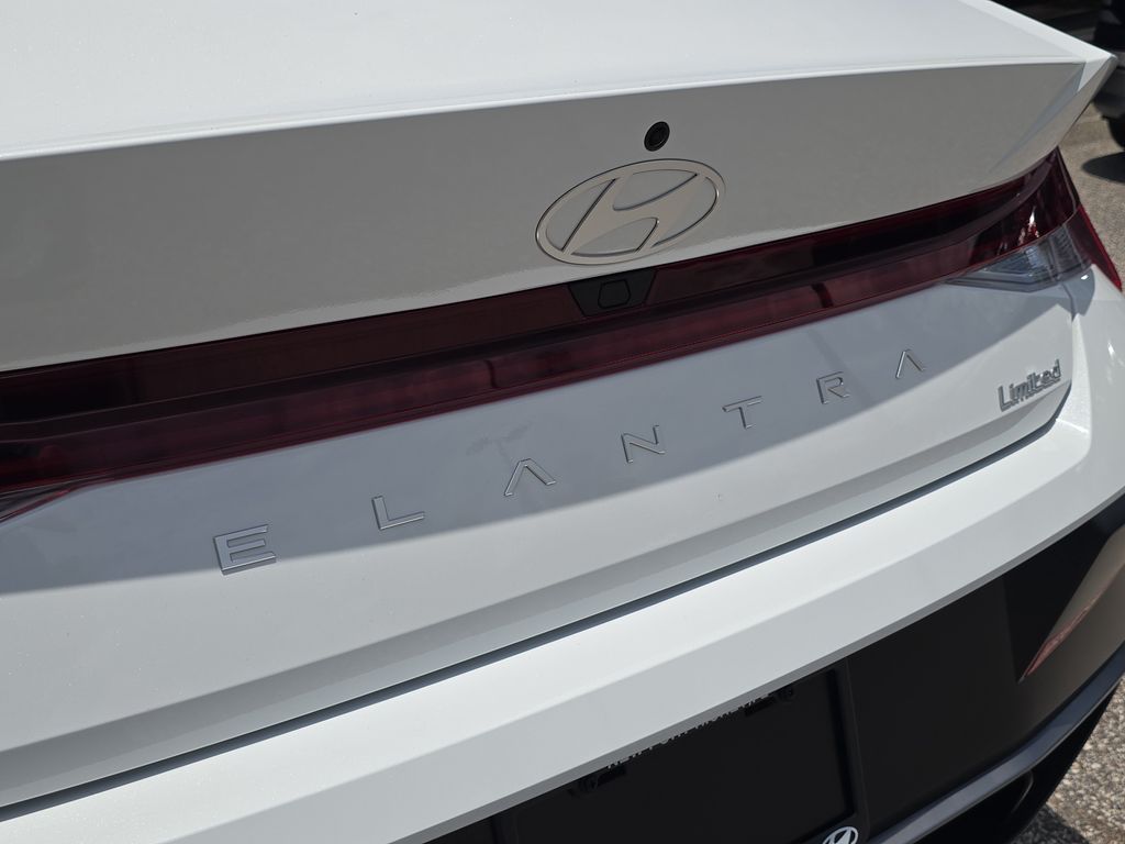 Thumbnail: 2026 Hyundai Elantra - 22