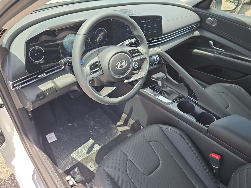 Thumbnail: 2026 Hyundai Elantra - 2