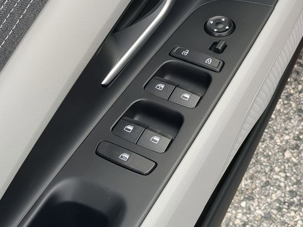 Thumbnail: 2026 Hyundai Elantra - 25