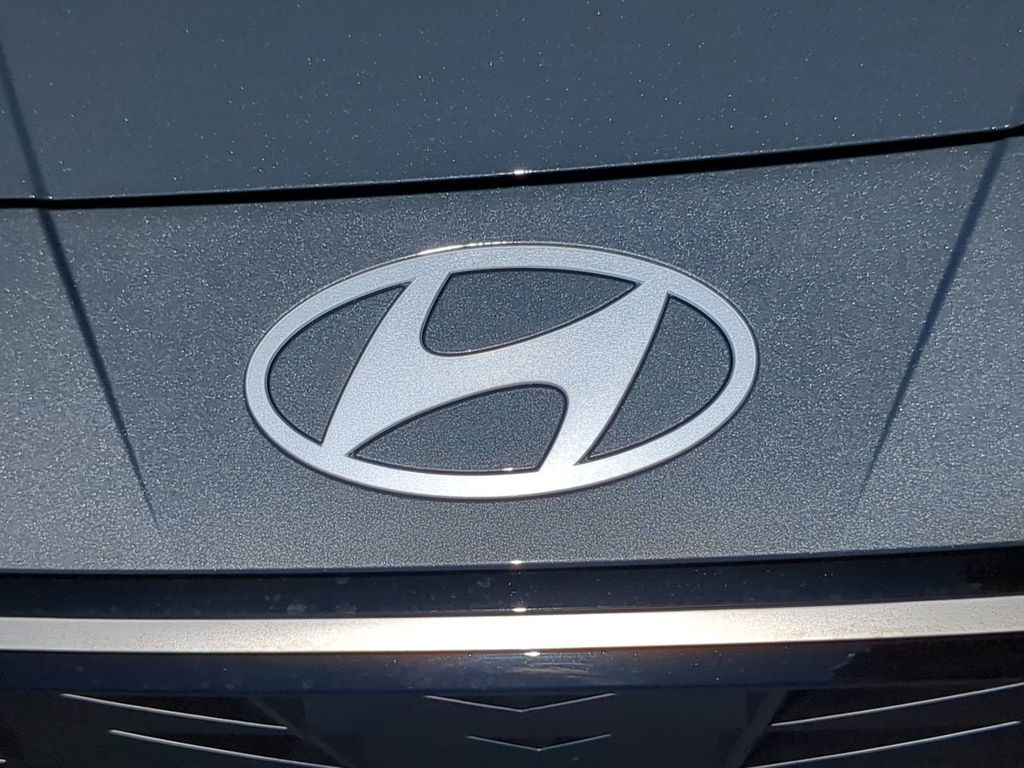 Thumbnail: 2026 Hyundai Elantra - 23