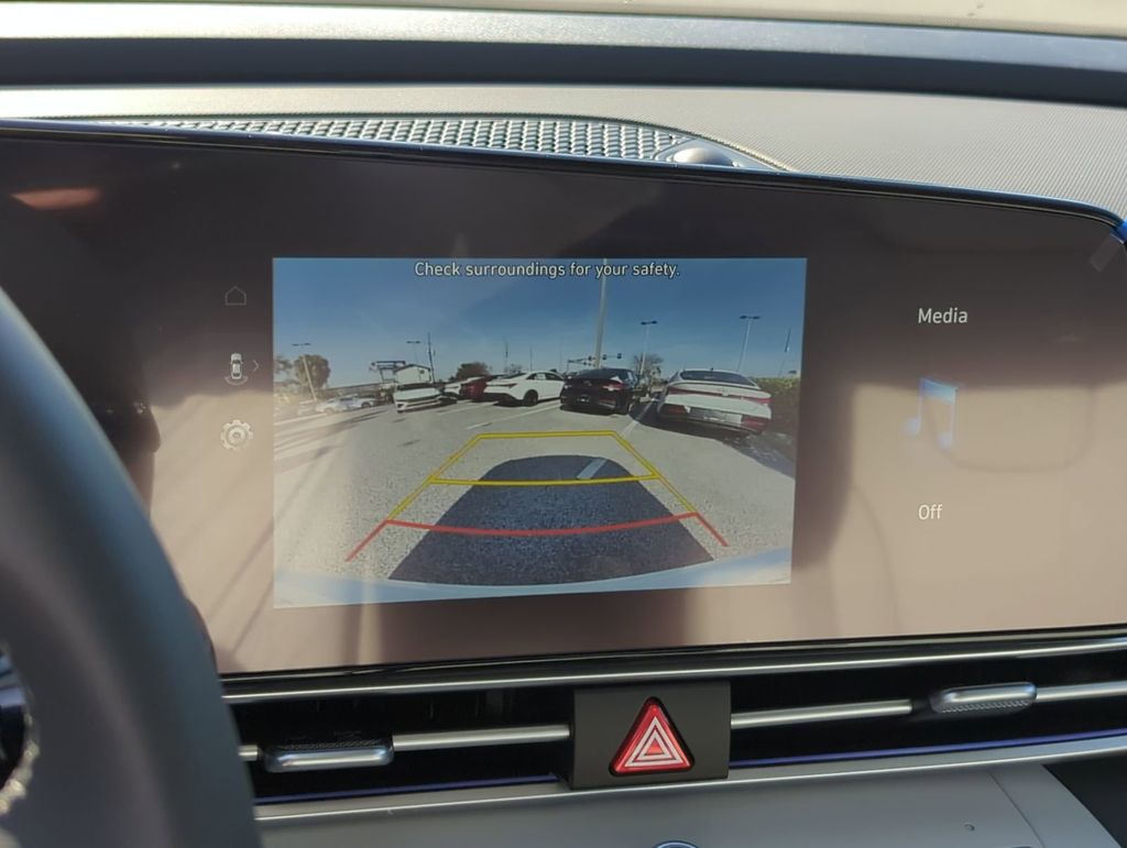 Thumbnail: 2026 Hyundai Elantra - 31