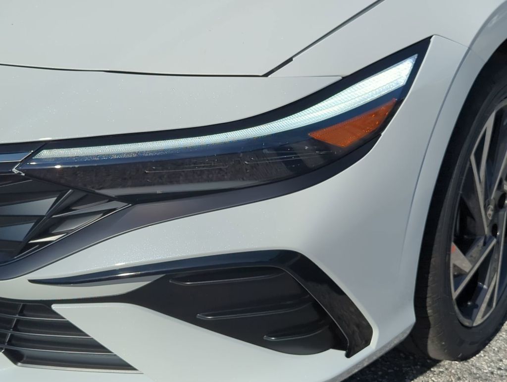 Thumbnail: 2026 Hyundai Elantra - 21