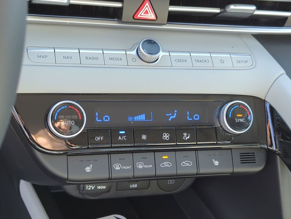 Thumbnail: 2026 Hyundai Elantra - 32