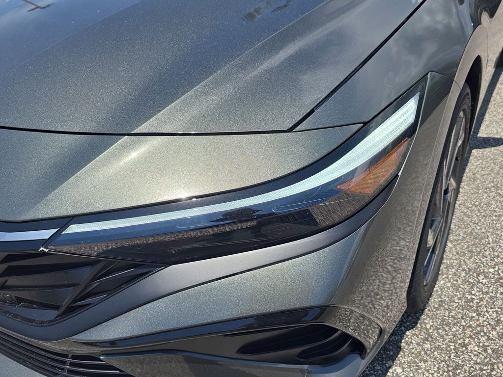 Thumbnail: 2026 Hyundai Elantra - 21