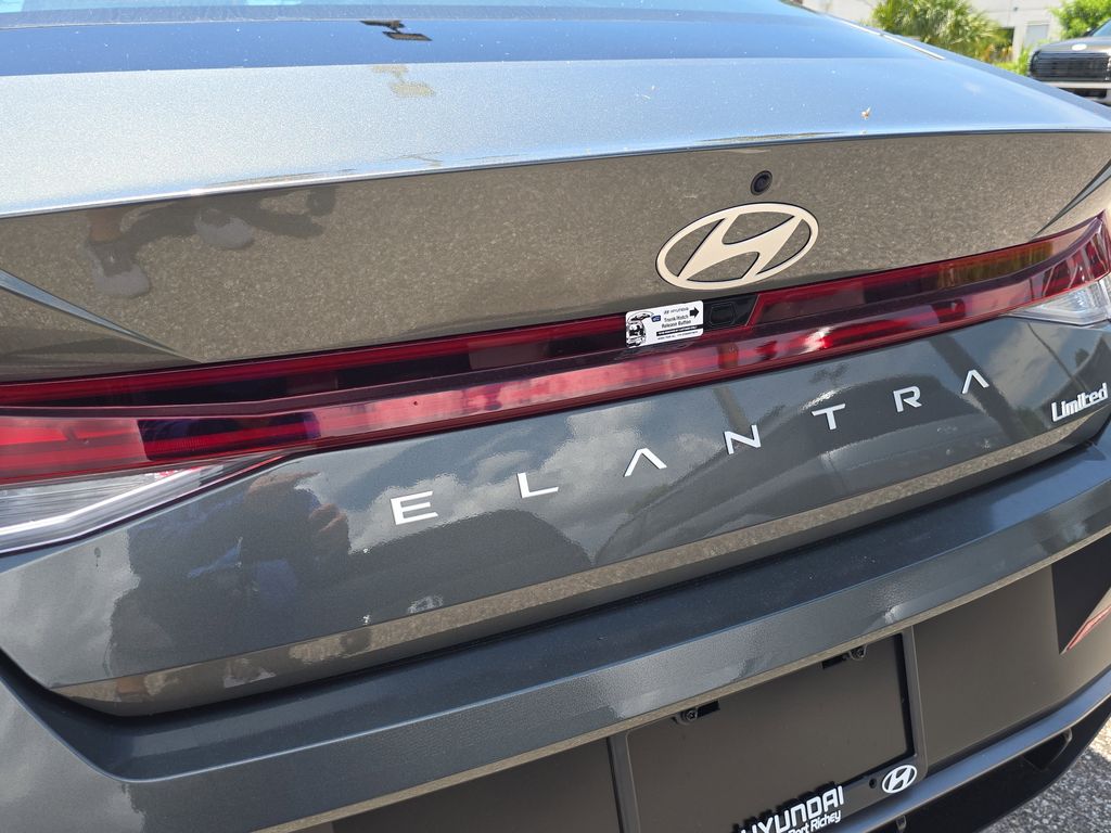 Thumbnail: 2026 Hyundai Elantra - 22