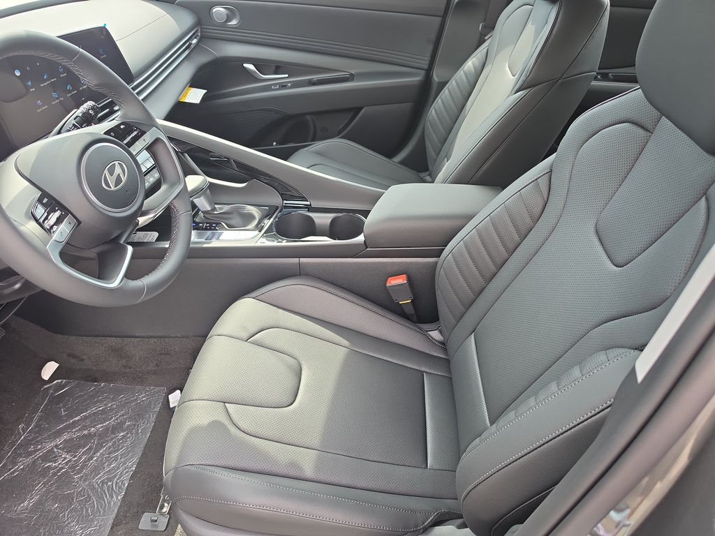 Thumbnail: 2026 Hyundai Elantra - 10