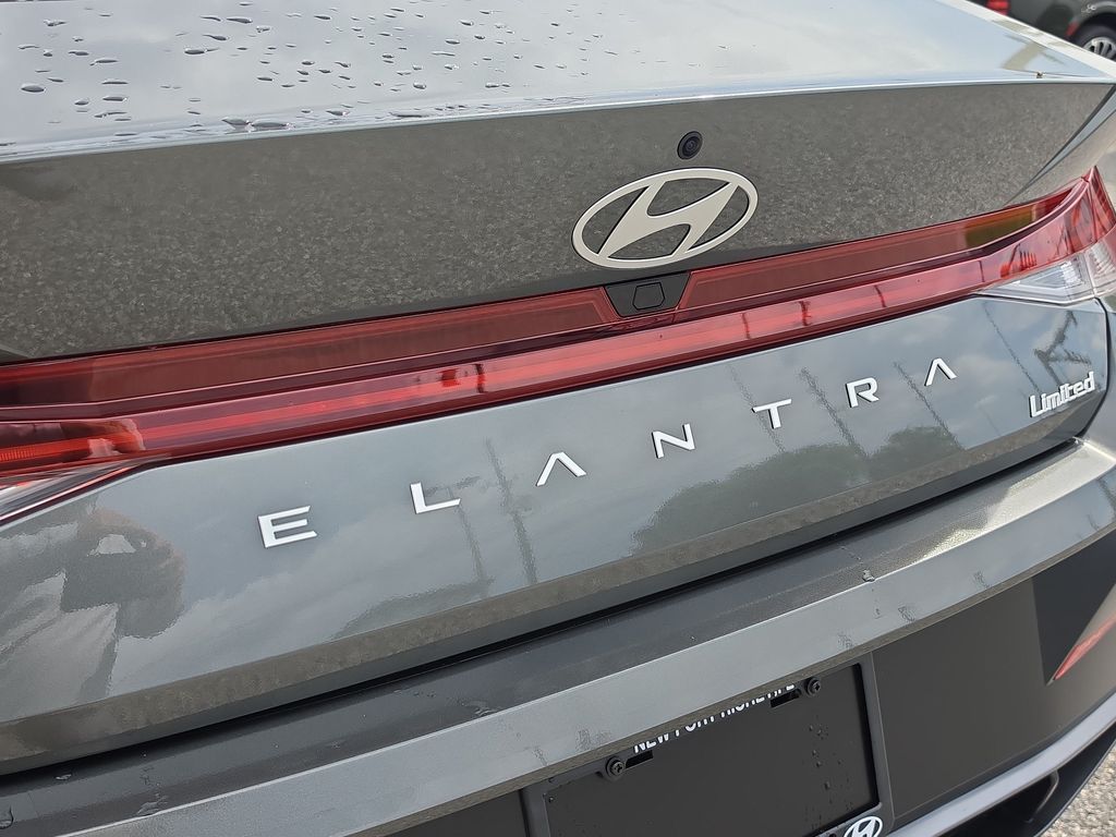Thumbnail: 2026 Hyundai Elantra - 22