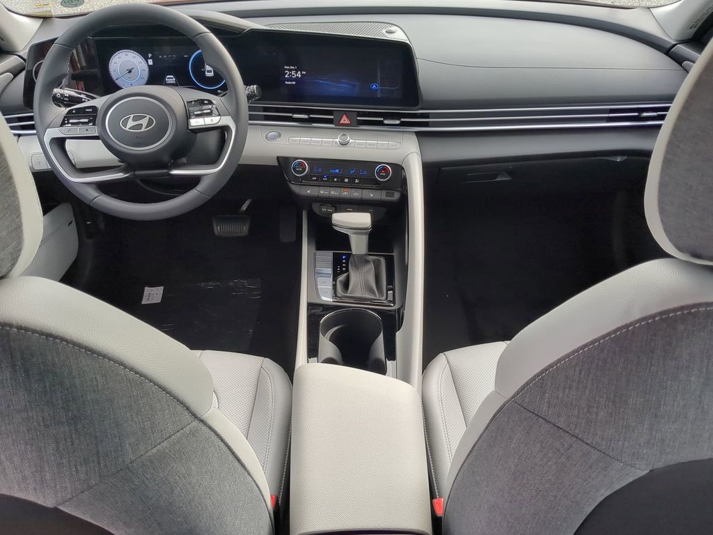 Thumbnail: 2026 Hyundai Elantra - 9