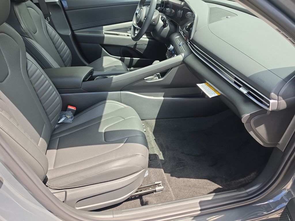 Thumbnail: 2026 Hyundai Elantra - 26