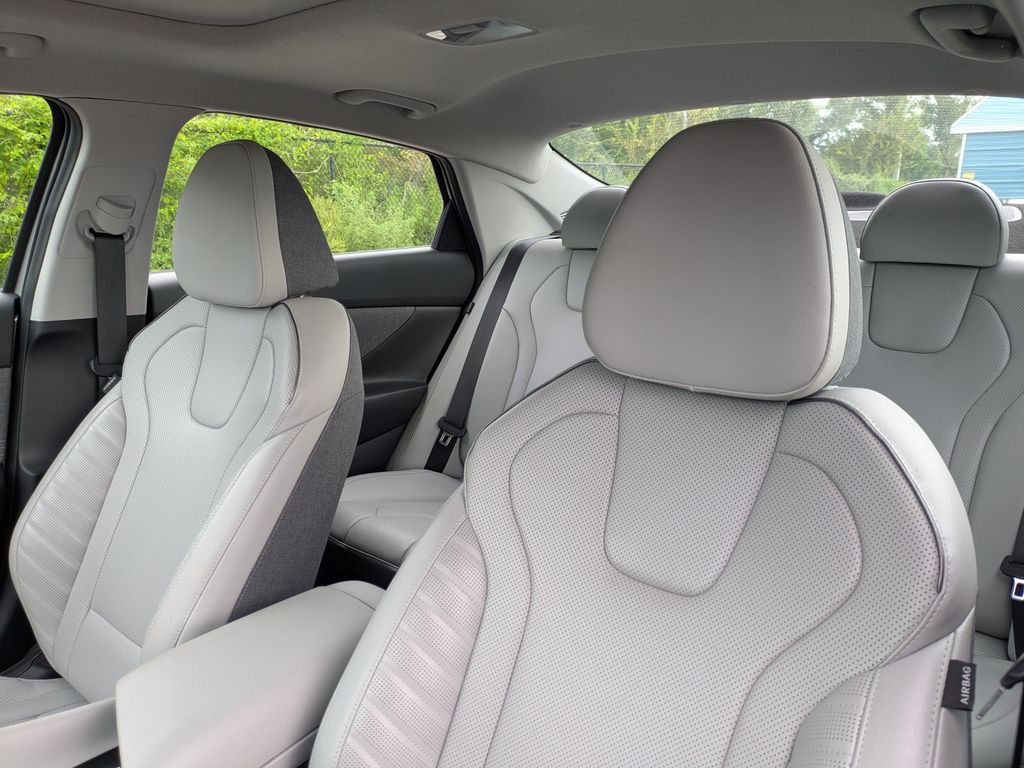 Thumbnail: 2024 Hyundai Elantra - 11