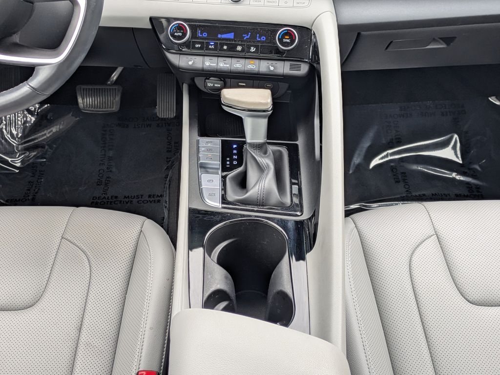 Thumbnail: 2024 Hyundai Elantra - 13