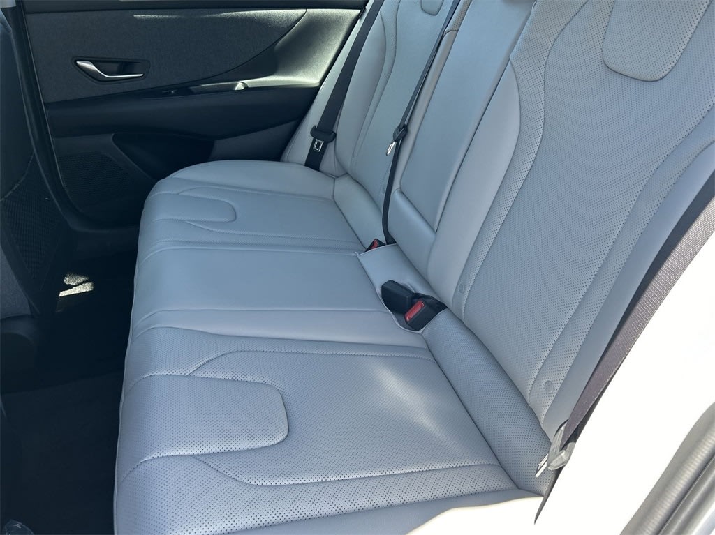 Thumbnail: 2025 Hyundai Elantra - 24