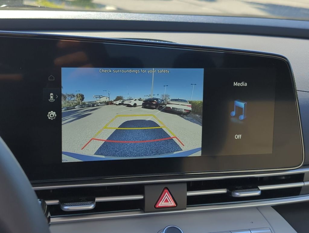 Thumbnail: 2026 Hyundai Elantra - 31