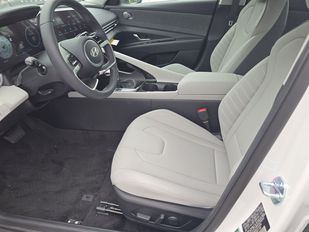 Thumbnail: 2026 Hyundai Elantra - 9