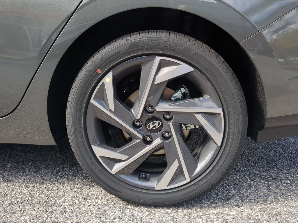 Thumbnail: 2026 Hyundai Elantra - 8