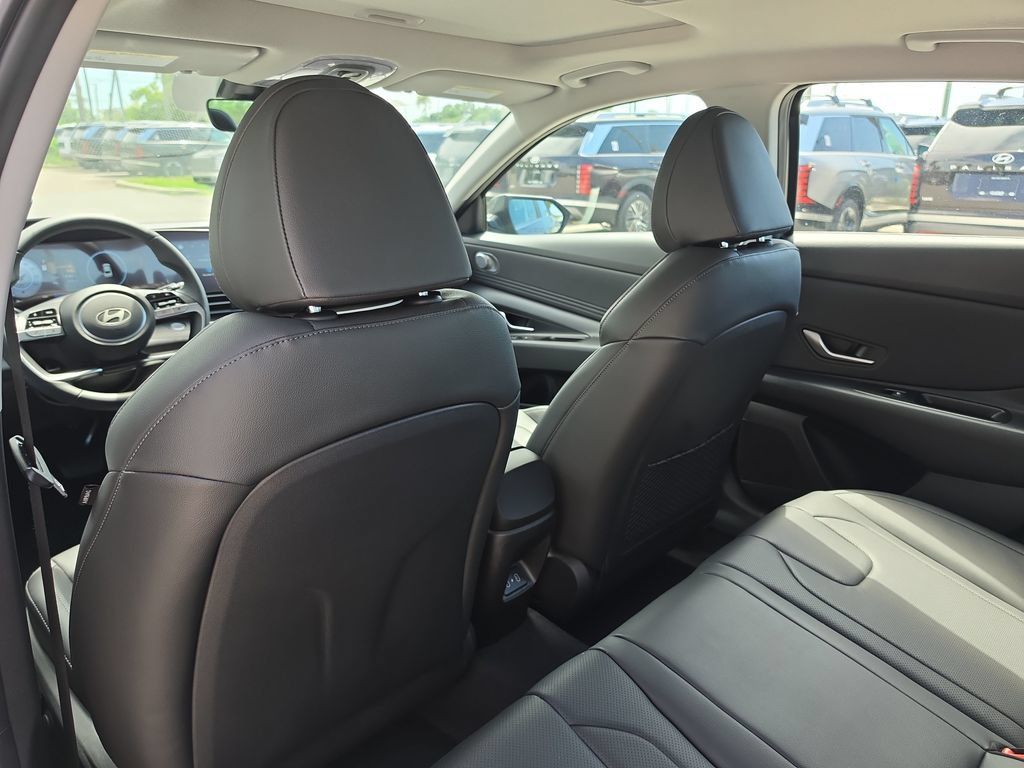 Thumbnail: 2026 Hyundai Elantra - 10