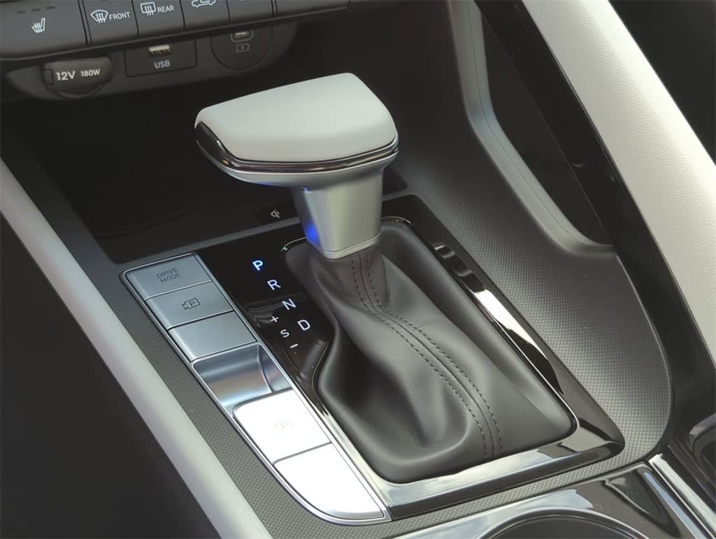 Thumbnail: 2025 Hyundai Elantra - 15
