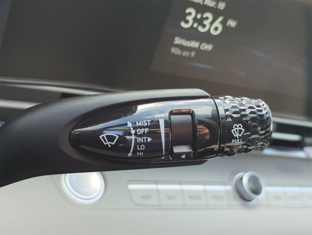 Thumbnail: 2025 Hyundai Elantra - 16