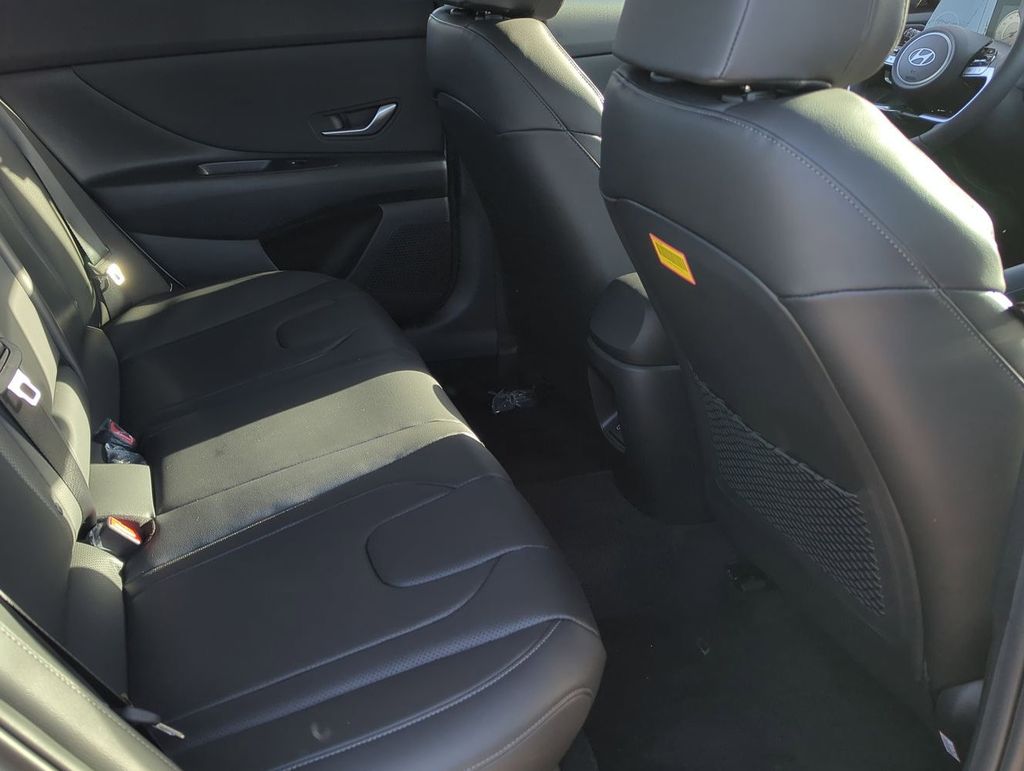 Thumbnail: 2026 Hyundai Elantra - 10