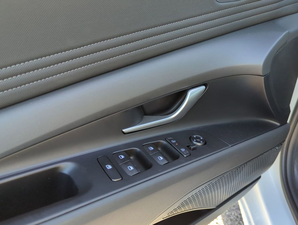 Thumbnail: 2026 Hyundai Elantra - 25