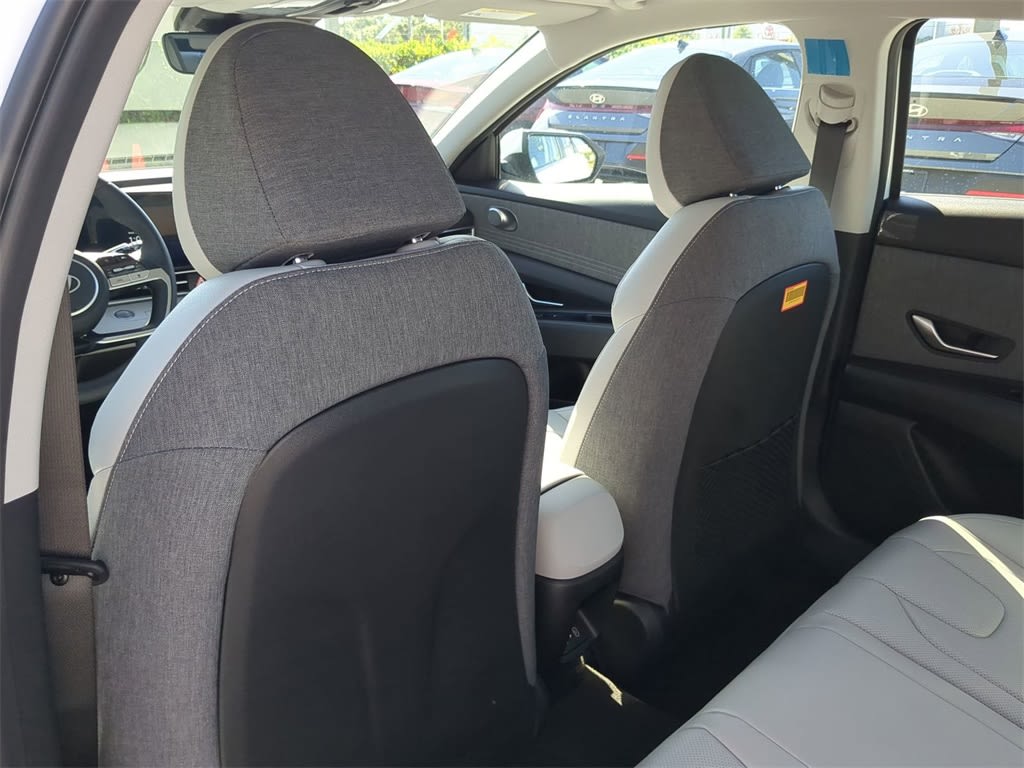 Thumbnail: 2026 Hyundai Elantra - 10