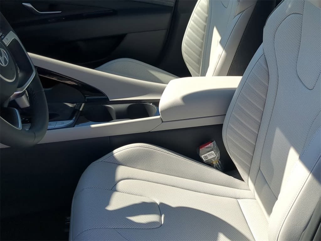 Thumbnail: 2026 Hyundai Elantra - 9