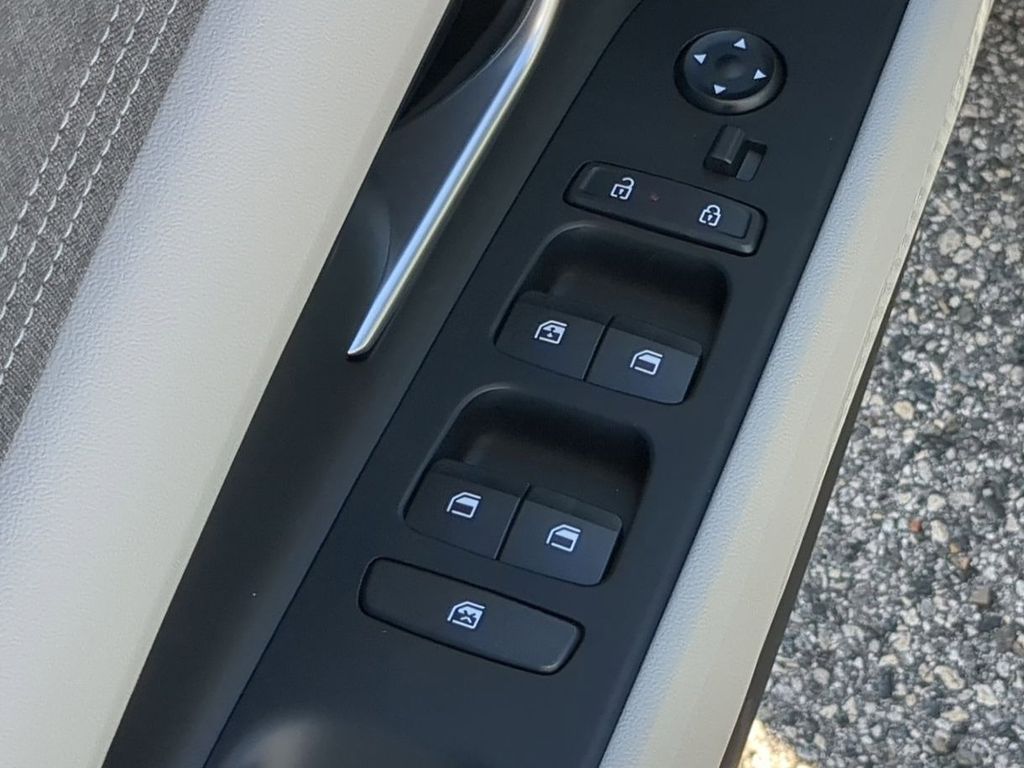 Thumbnail: 2026 Hyundai Elantra - 24